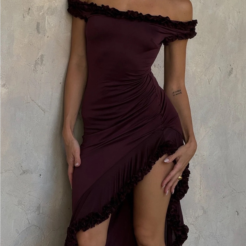 Arielle off shoulder midi dress Meshki XS